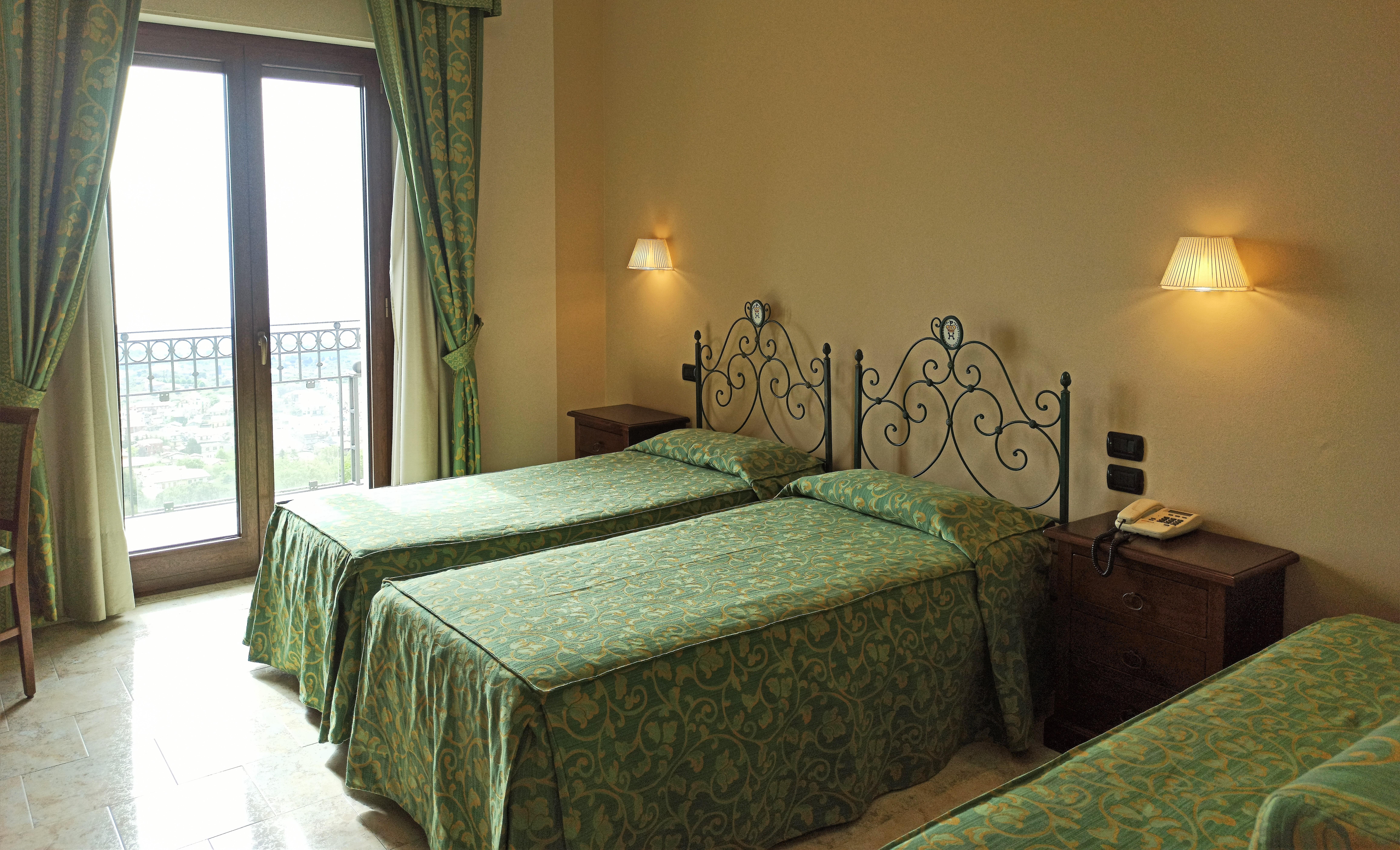 Hotel Primavera Dell'Etna Zafferana Etnea Eksteriør billede