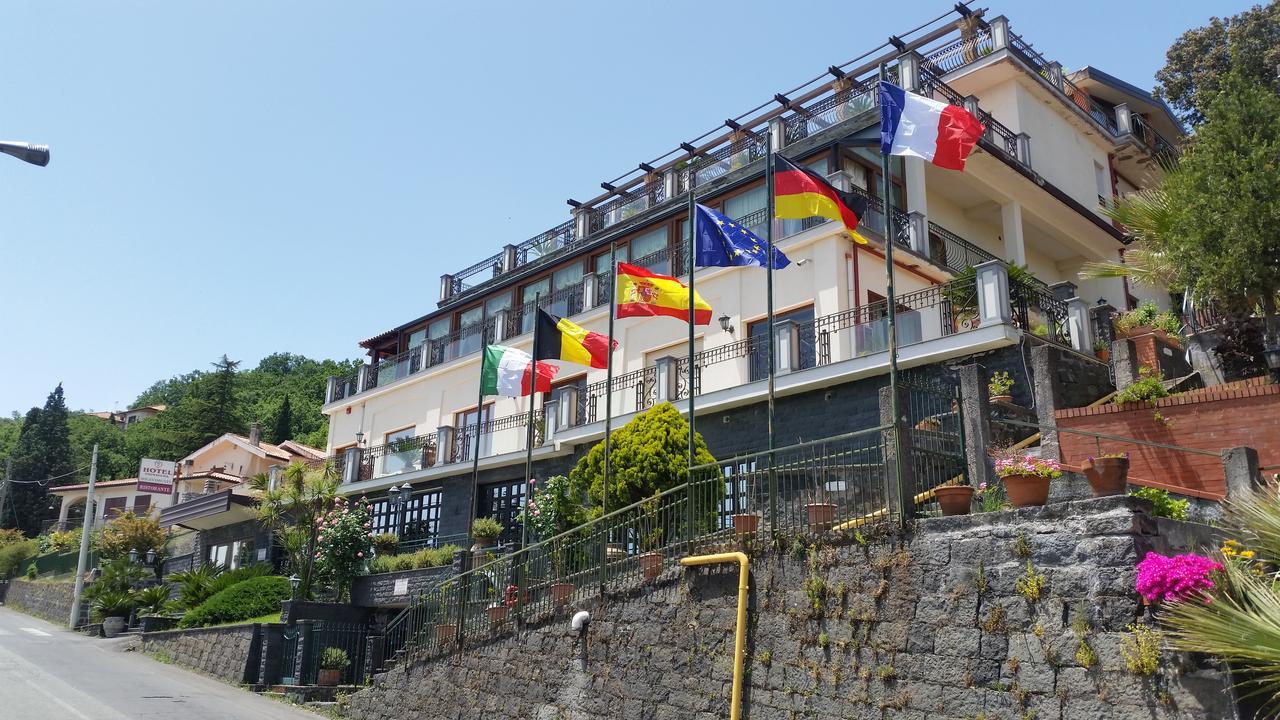 Hotel Primavera Dell'Etna Zafferana Etnea Eksteriør billede