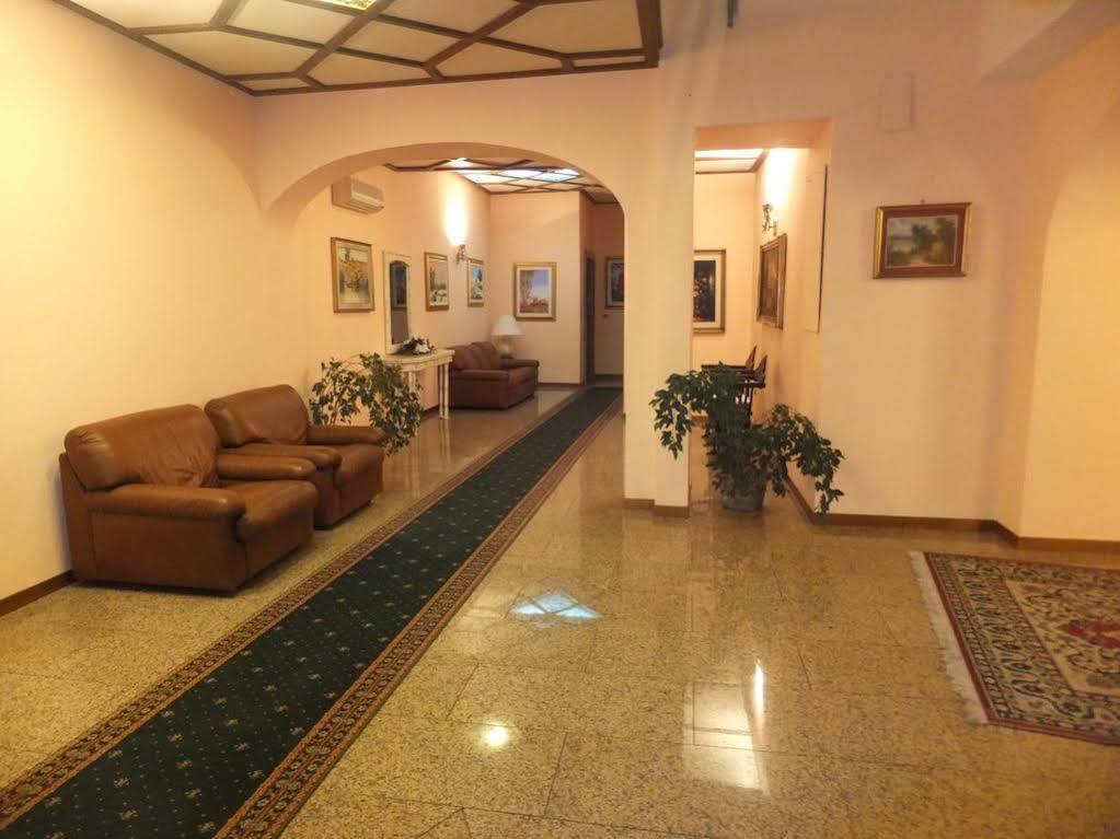 Hotel Primavera Dell'Etna Zafferana Etnea Eksteriør billede